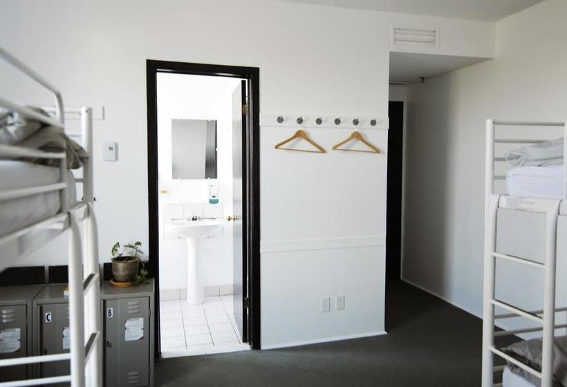 Hotel Auberge Hi-montreal | Montreal | Quebec | Canada 3