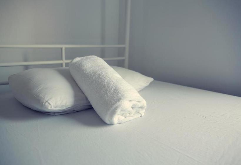 Hotel Auberge Hi-montreal | Montreal | Quebec | Canada 8