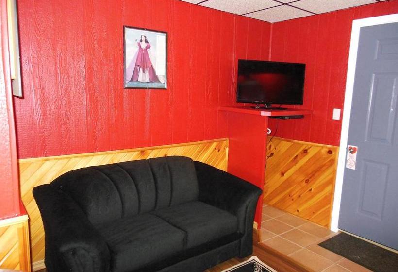 Motor Court Motel | London | Ontario | Canada 3