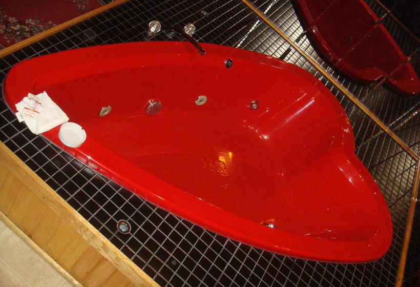 Motor Court Motel | London | Ontario | Canada 5