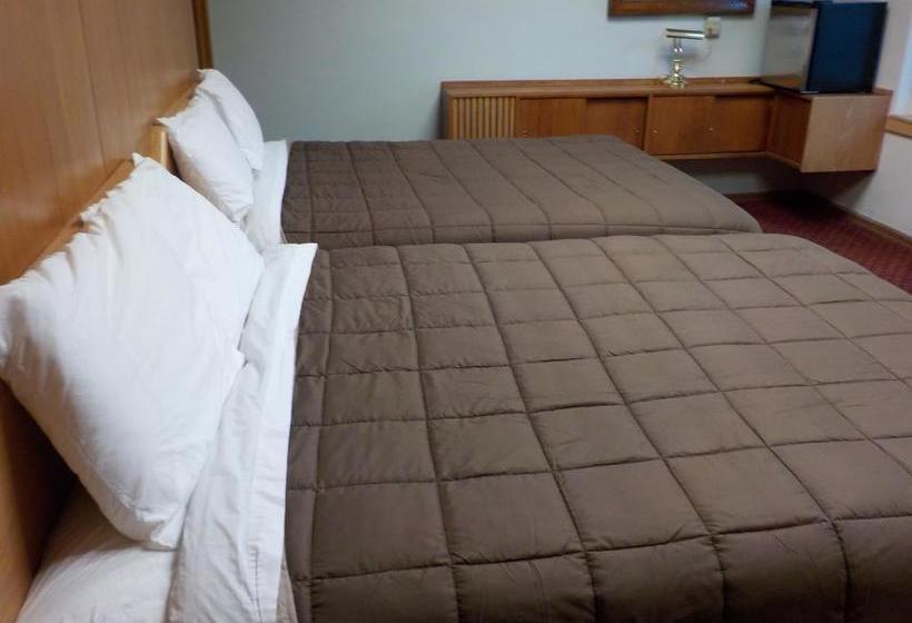 Hotel Vernon Hostel | Kelowna | British Columbia | Canada 4