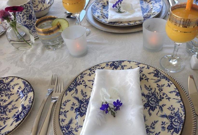 Hotel A Le Chateau Du Lac | Kelowna | British Columbia | Canada 8