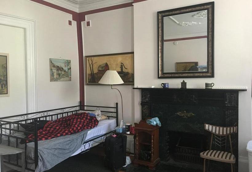 Hotel Hamilton Guesthouse | Hamilton | Ontario | Canada 2