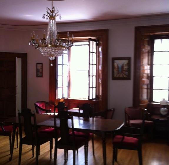 Hotel Hamilton Guesthouse | Hamilton | Ontario | Canada 7