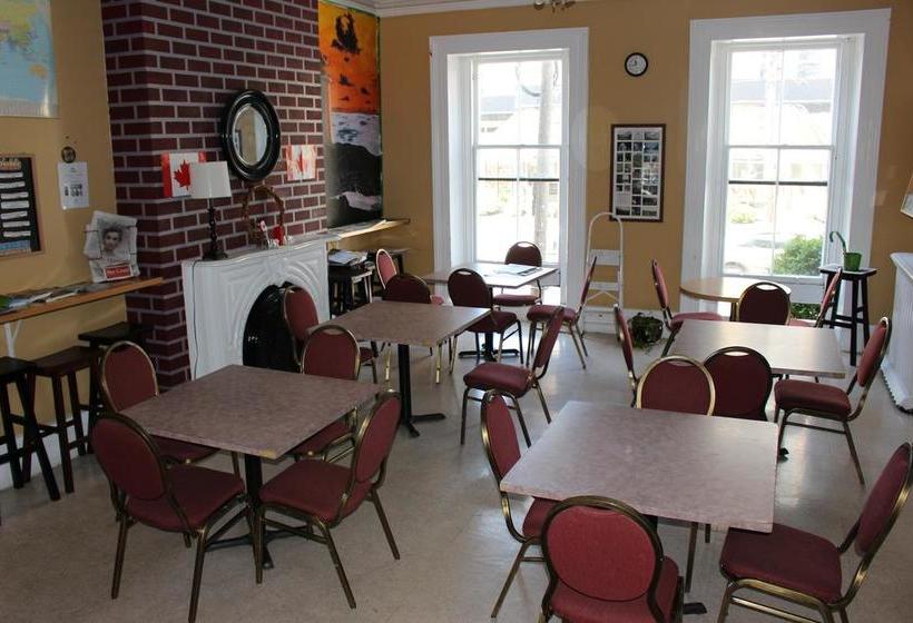 Hotel Hi Halifax Heritage House Hostel | Halifax | Nuova Scozia | Canada 3