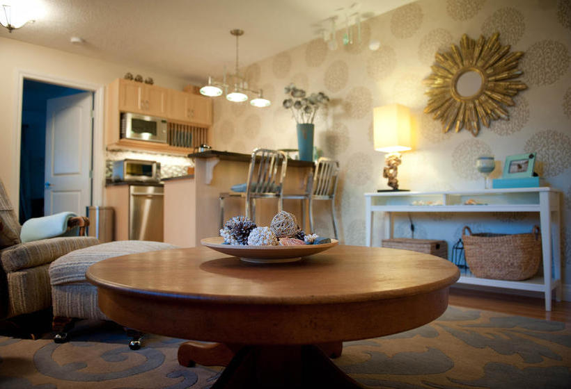 Hotel Seasons Above The Bay Guest Suites And B&b | Duncan | British Columbia | Canada 11