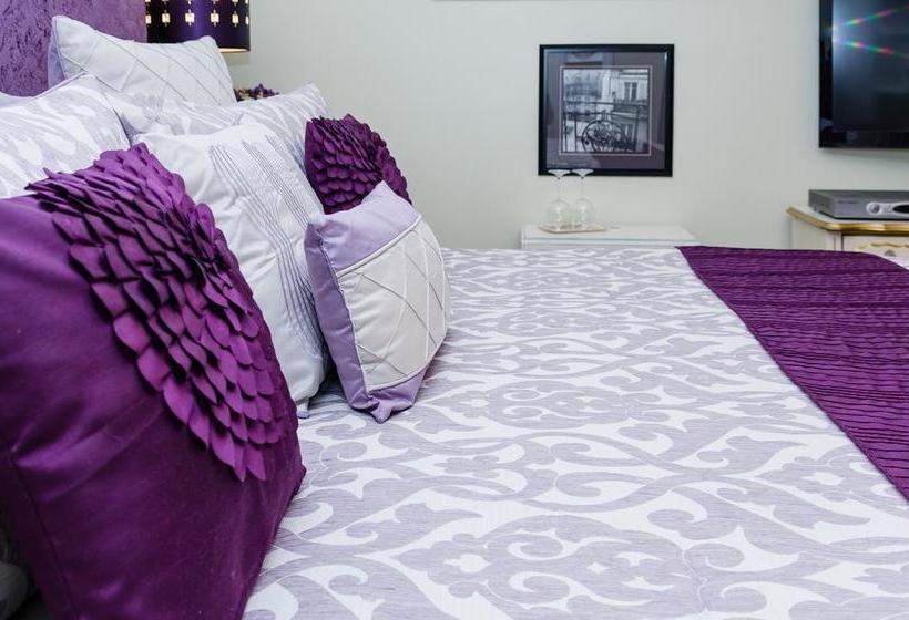 Hotel Seasons Above The Bay Guest Suites And B&b | Duncan | British Columbia | Canada 5