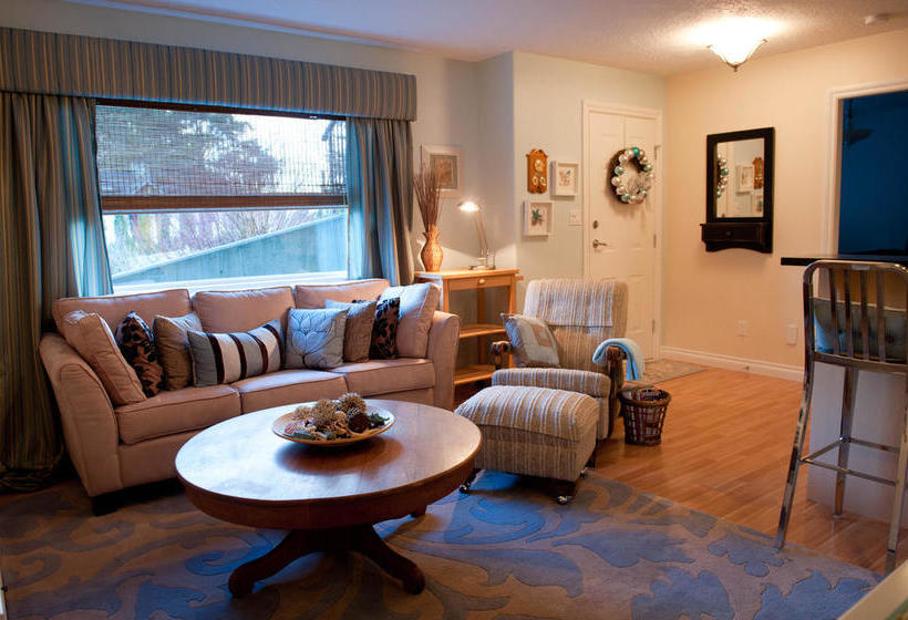 Hotel Seasons Above The Bay Guest Suites And B&b | Duncan | British Columbia | Canada 8