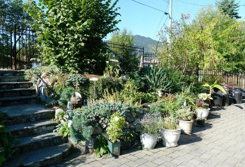 Hotel Panorama Bed And Breakfast | Duncan | British Columbia | Canada 6