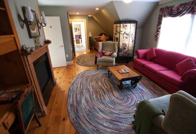 Hotel Shipwright Inn | Charlottetown | Prince Edward Island | Canada 18