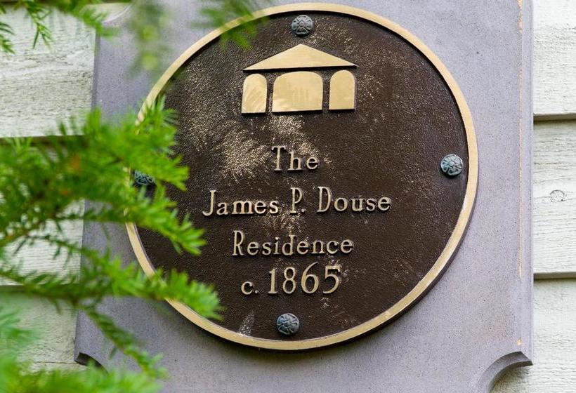 Hotel Shipwright Inn | Charlottetown | Prince Edward Island | Canada 3