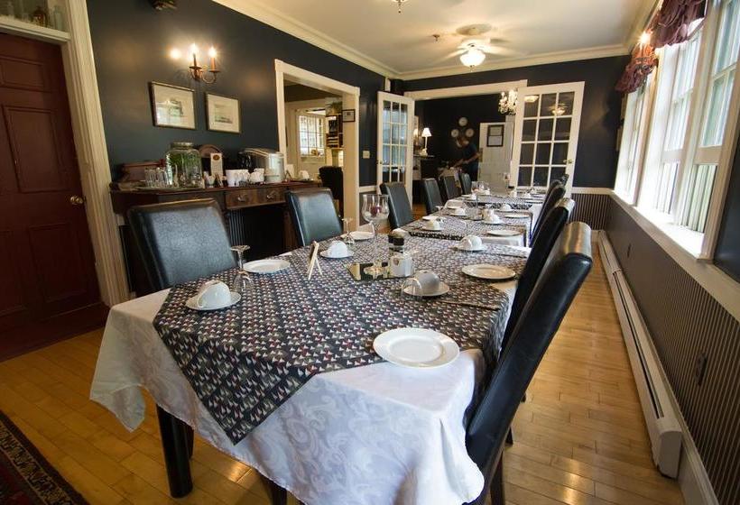 Hotel Shipwright Inn | Charlottetown | Prince Edward Island | Canada 8