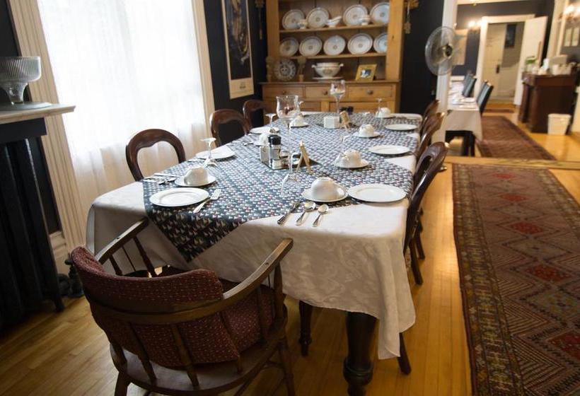 Hotel Shipwright Inn | Charlottetown | Prince Edward Island | Canada 9