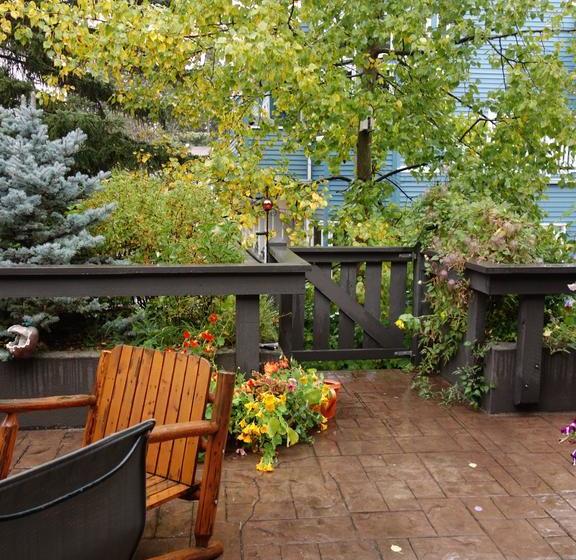 Hotel Buffaloberry Bed And Breakfast | Canmore | Alberta | Canadá 1