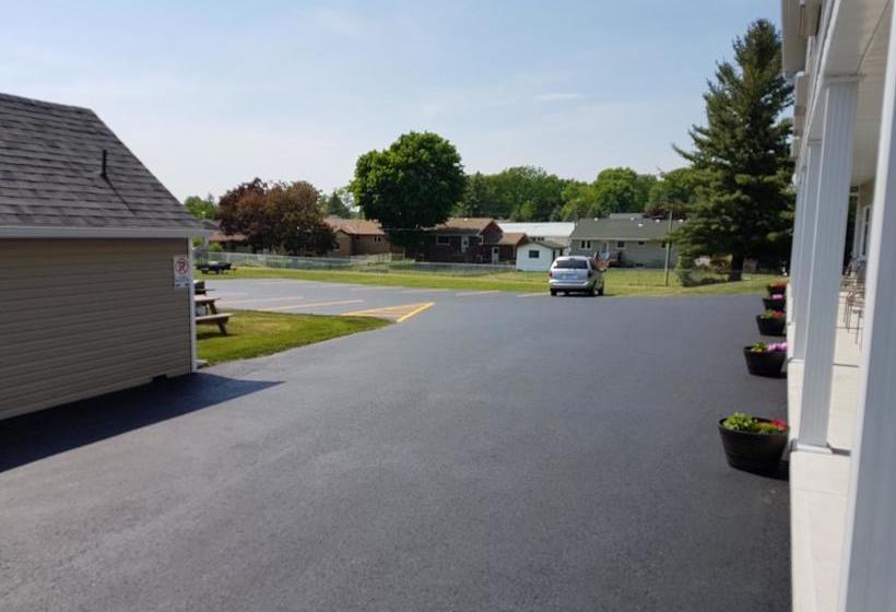 Hotel Fox Motor Inn | Belleville | Ontario | Canada 10