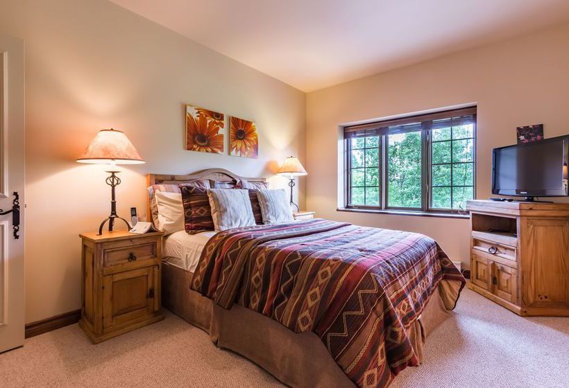 Algonquin - Rvmt | Mont Tremblant | Quebec | Canada 4