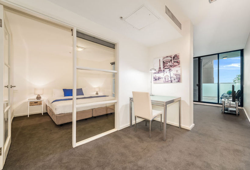 Waterfront Apartments Melbourne | Docklands | Victoria | Australia 3