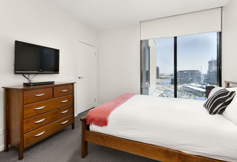 Waterfront Apartments Melbourne | Docklands | Victoria | Australia 9