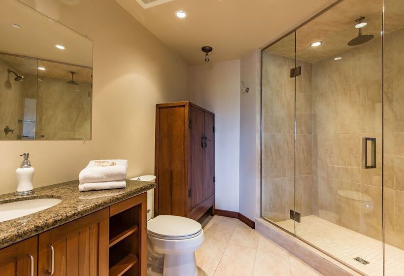 L'Altitude Rvmt | Mont Tremblant | Quebec | Canada 11