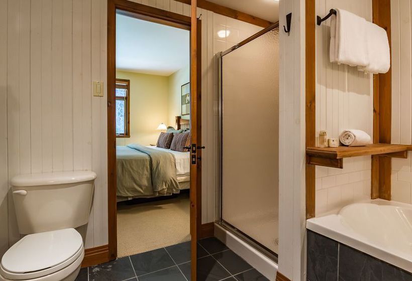 L'Altitude Rvmt | Mont Tremblant | Quebec | Canada 13