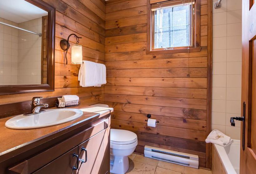 L'Altitude Rvmt | Mont Tremblant | Quebec | Canada 16