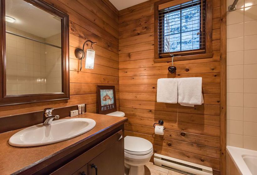 L'Altitude Rvmt | Mont Tremblant | Quebec | Canada 9