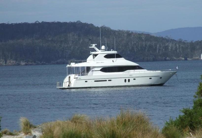 Hotel Kermandie Lodge | Port Huon | Tasmania | Australia 12