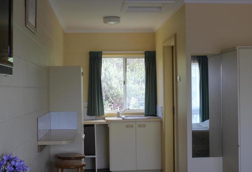 Hotel Kermandie Lodge | Port Huon | Tasmania | Australia 14