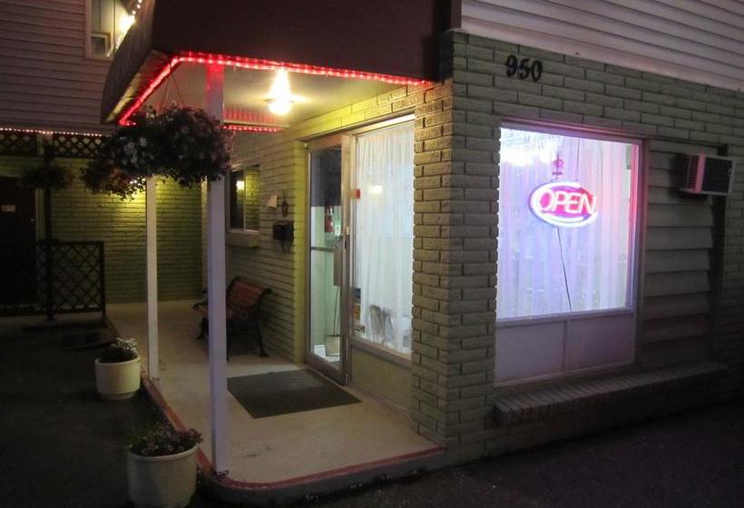 Colonial Motel | Nanaimo | British Columbia | Canada 6