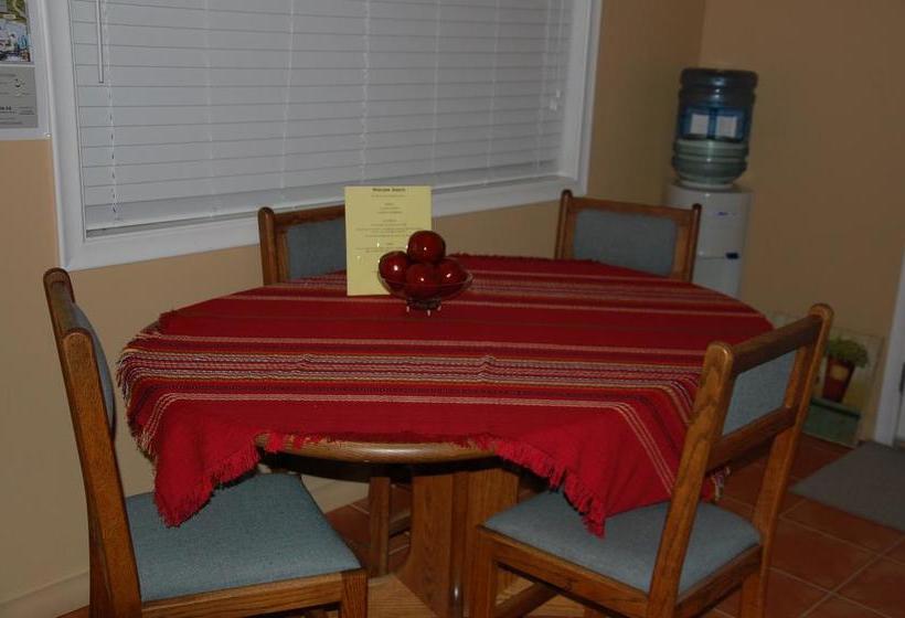 Hotel A Vacation Paradise At Quail Ridge B & B | Kelowna | British Columbia | Canada 10