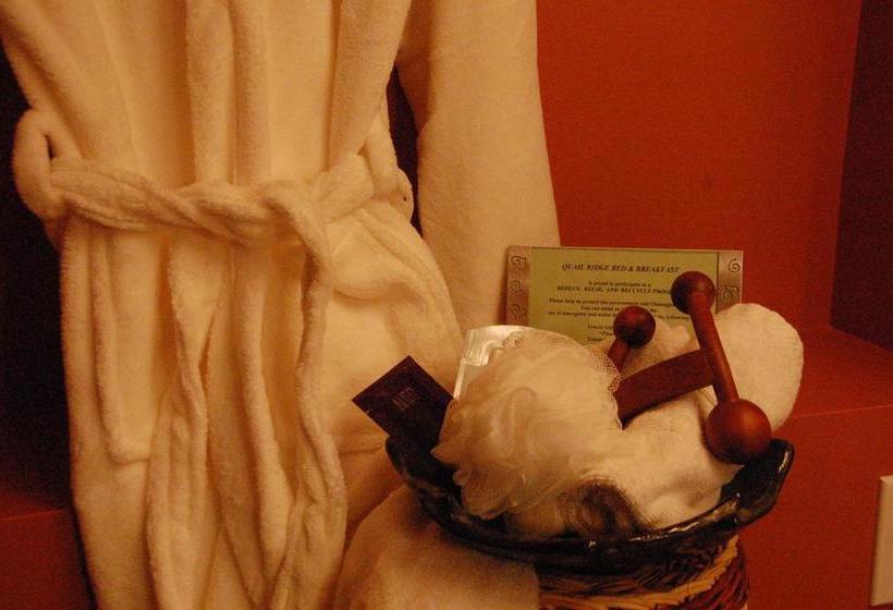 Hotel A Vacation Paradise At Quail Ridge B & B | Kelowna | British Columbia | Canada 14