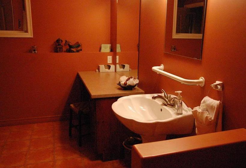 Hotel A Vacation Paradise At Quail Ridge B & B | Kelowna | British Columbia | Canada 15