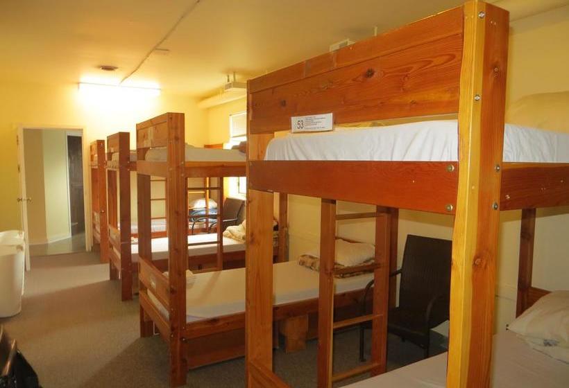 Hotel Hi-jasper | Jasper | Alberta | Canada 10