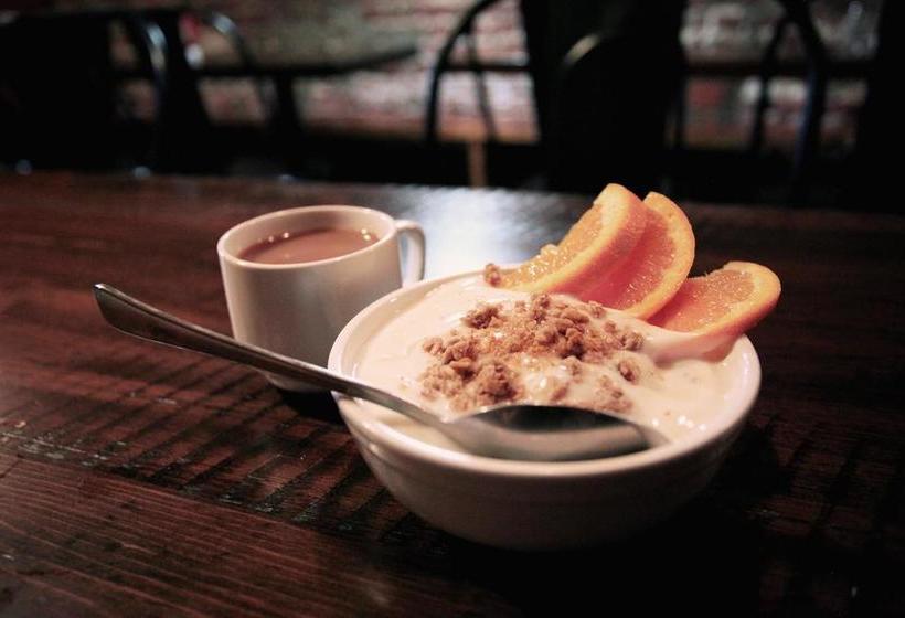 Hotel Hi-toronto Hostel | Toronto | Ontario | Canada 11