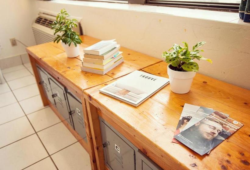 Hotel Hi-toronto Hostel | Toronto | Ontario | Canada 4