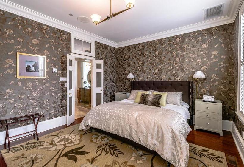 Hotel Post House Inn - Circa 1835 | Niagara on the Lake | Ontario | Canada 10