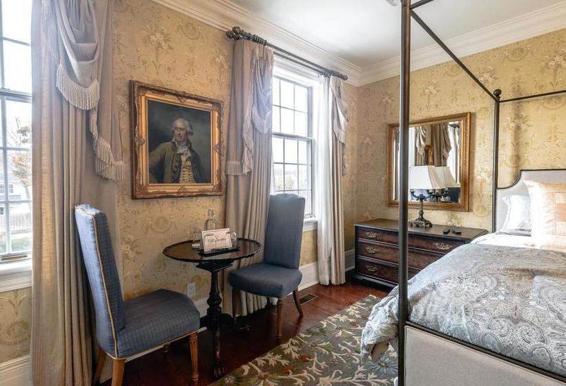 Hotel Post House Inn - Circa 1835 | Niagara on the Lake | Ontario | Canada 13