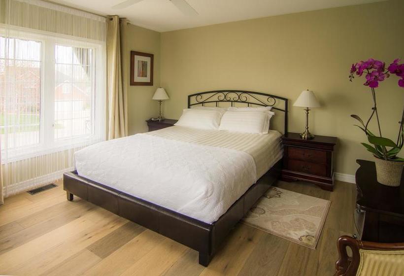 Hotel In Elegance Bed And Breakfast Niagara on the Lake Ontario