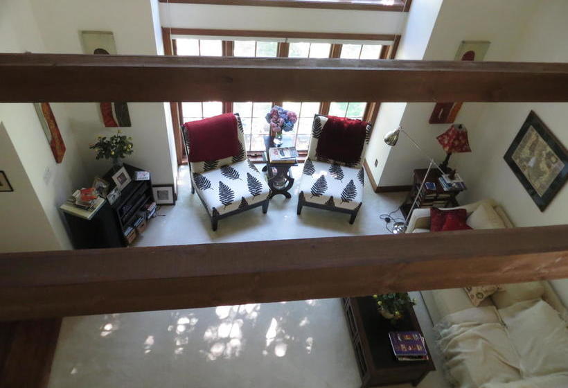 Hotel Cedar Gables Bed & Breakfast | Niagara on the Lake | Ontario | Canada 16