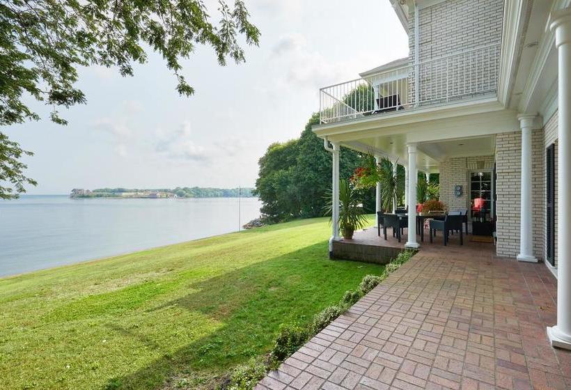 Hotel Somerset Bed & Breakfast