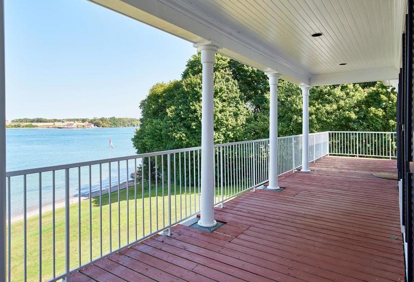 Hotel Somerset Bed & Breakfast | Niagara on the Lake | Ontario | Canada 11