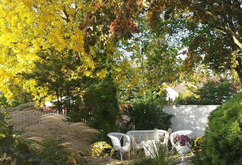 Hotel Historic Wilson Guy House | Niagara on the Lake | Ontario | Canada 13