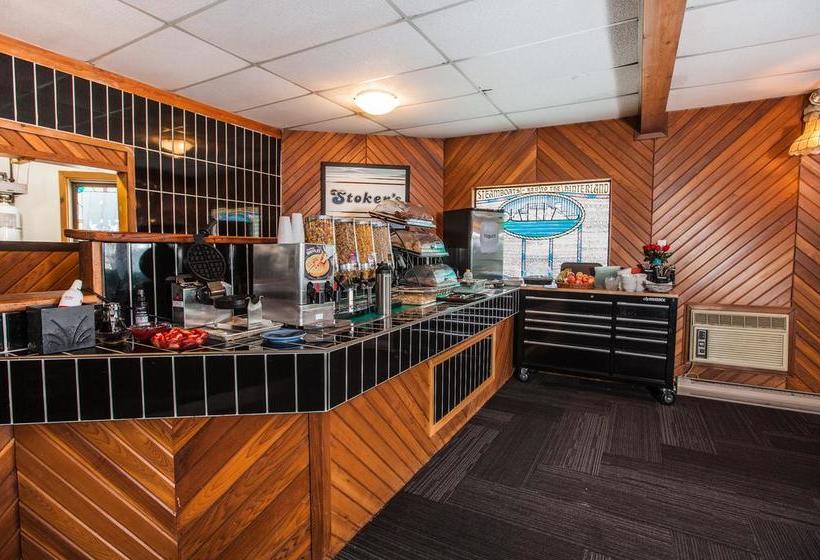 Stoke Hotel | Revelstoke | British Columbia | Canada 11