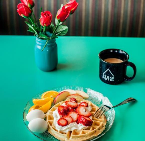 Stoke Hotel | Revelstoke | British Columbia | Canada 6