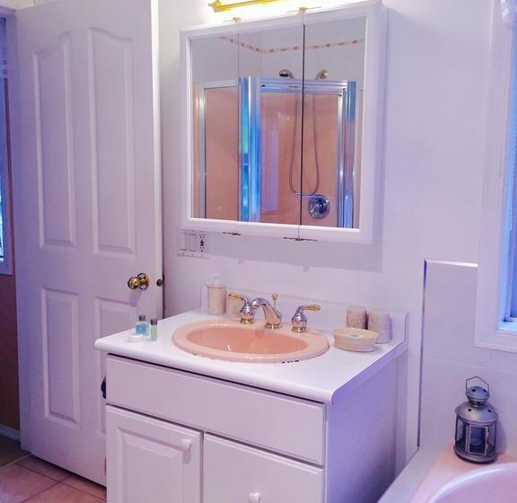 Hotel Seafarer's Bed And Breakfast | Tofino | British Columbia | Canada 10