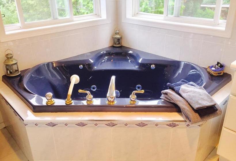 Hotel Seafarer's Bed And Breakfast | Tofino | British Columbia | Canada 3