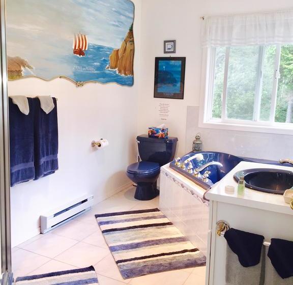 Hotel Seafarer's Bed And Breakfast | Tofino | British Columbia | Canada 5