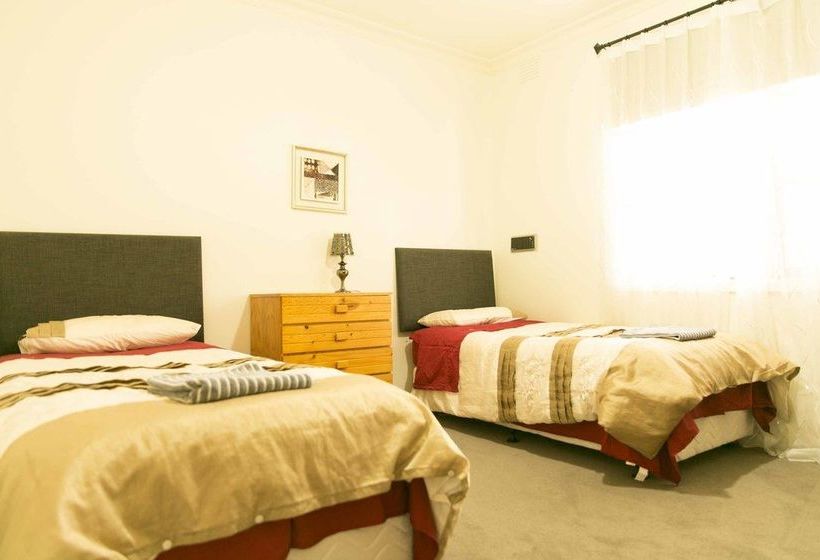 Hawthorn Holiday House | Hawthorn | Victoria | Australia 3