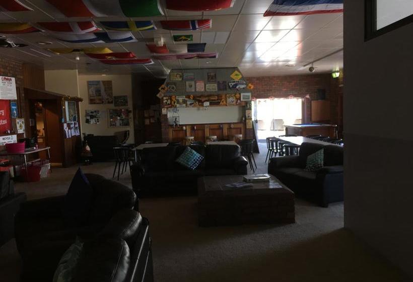 Hotel Warrnambool Beach Backpackers | Warrnambool | Victoria | Australia 2
