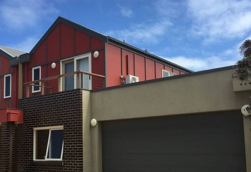 Apartments On Church | Lakes Entrance | Victoria | Australia 13